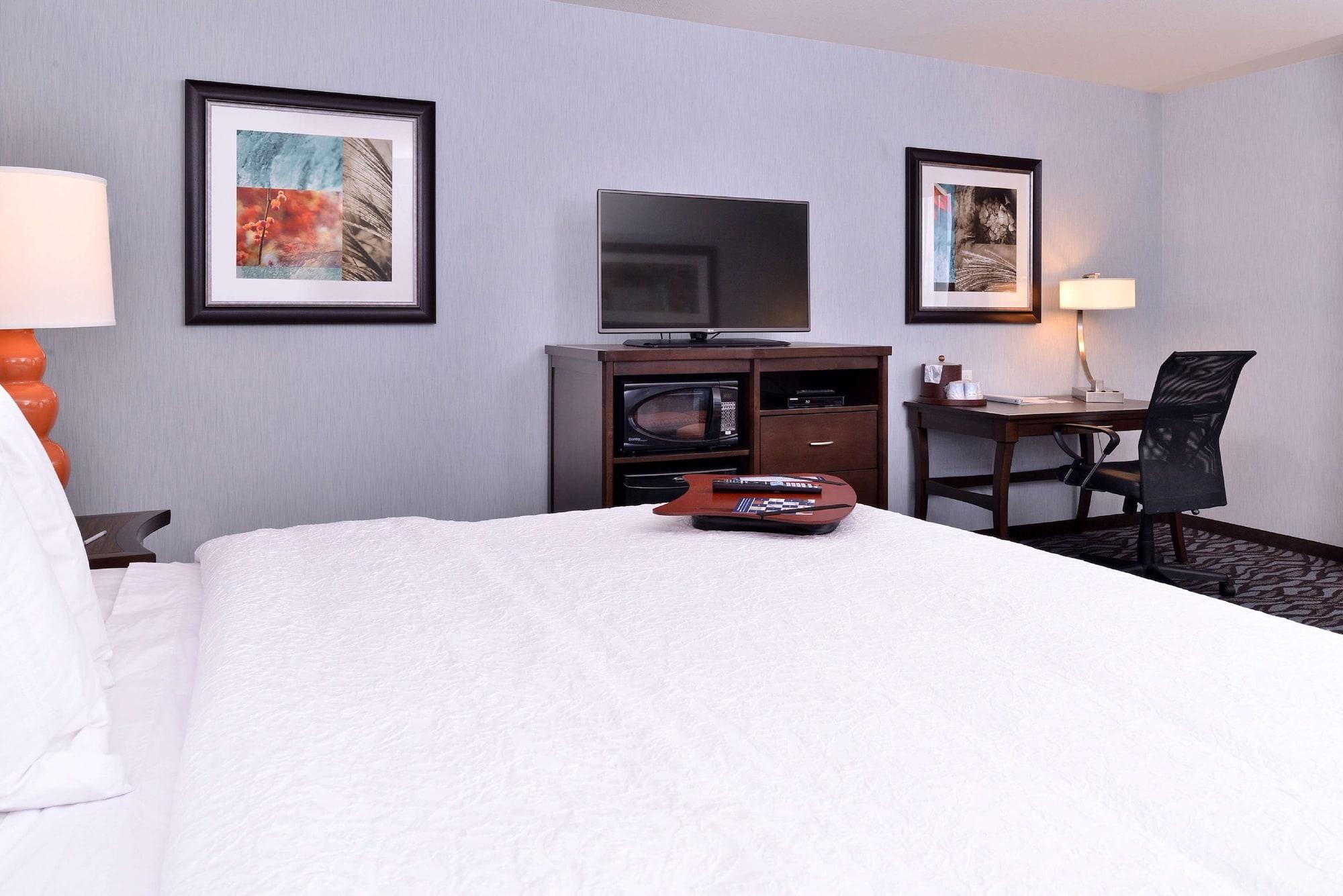 Hampton Inn Potsdam Exterior photo